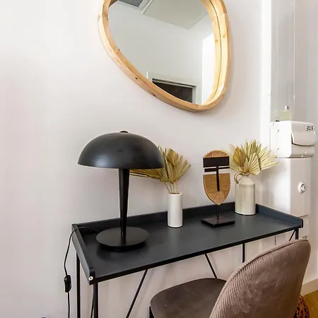 302b Beautiful Refurbished Downtown / Ac 아파트 *