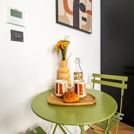 302b Beautiful Refurbished Downtown / Ac ニース