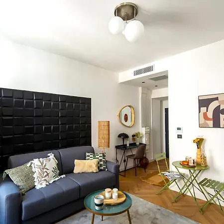 302b Beautiful Refurbished Downtown / Ac * ニース