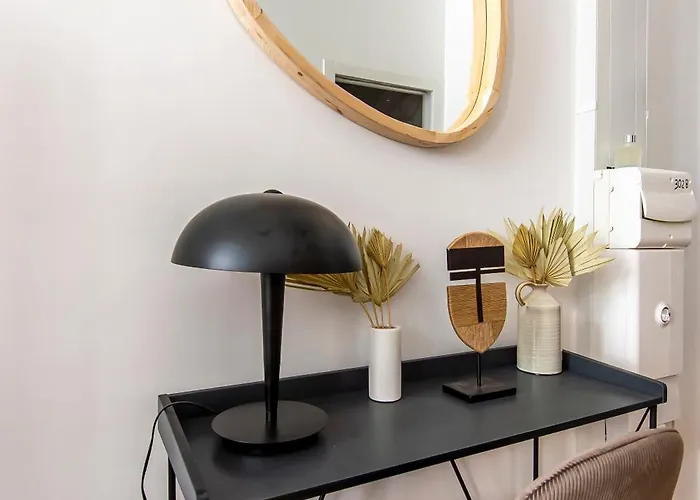 302b Beautiful Refurbished Downtown / Ac Lejlighed *