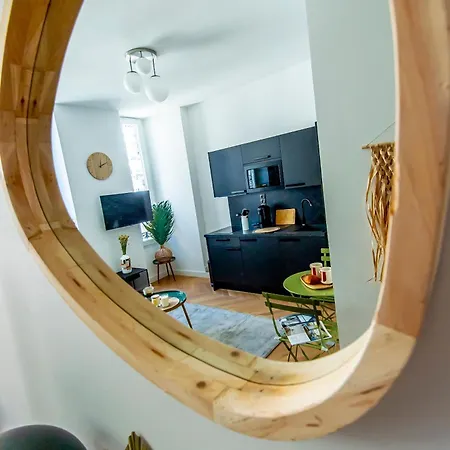 302b Beautiful Refurbished Downtown / Ac Nizza