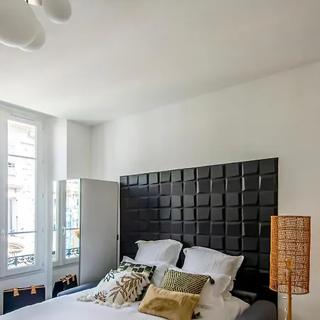 302b Beautiful Refurbished Downtown / Ac Daire *